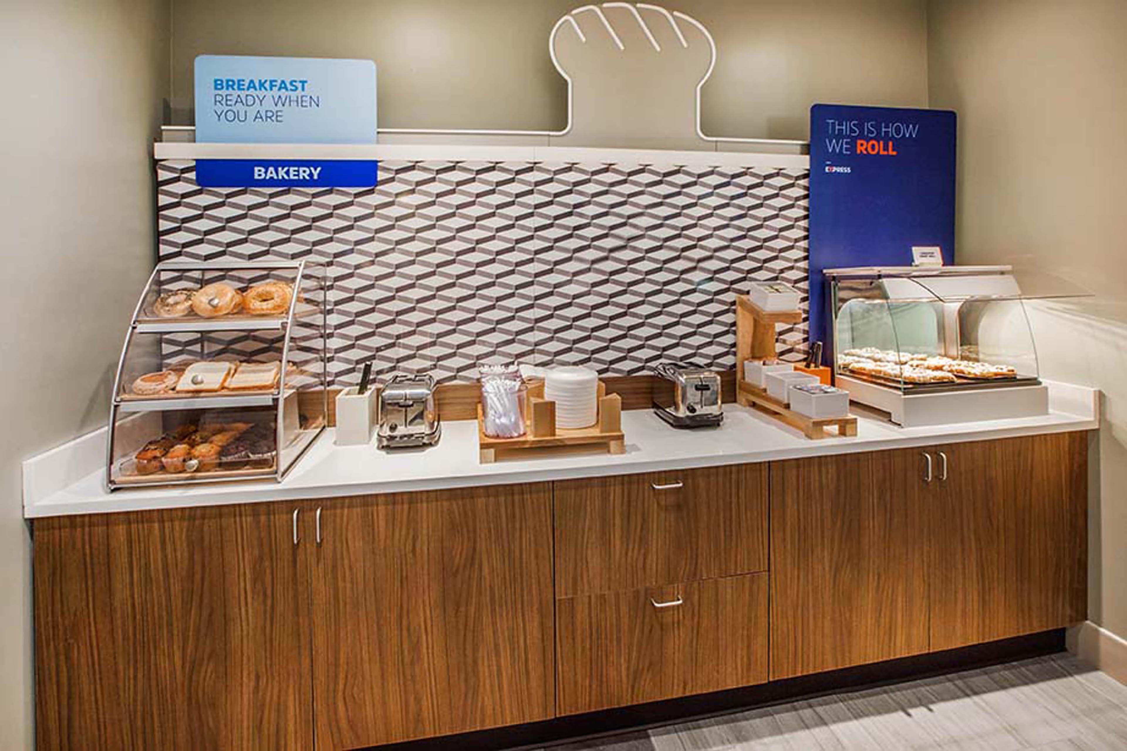 Holiday Inn Express & Suites Sidney By Ihg Luaran gambar